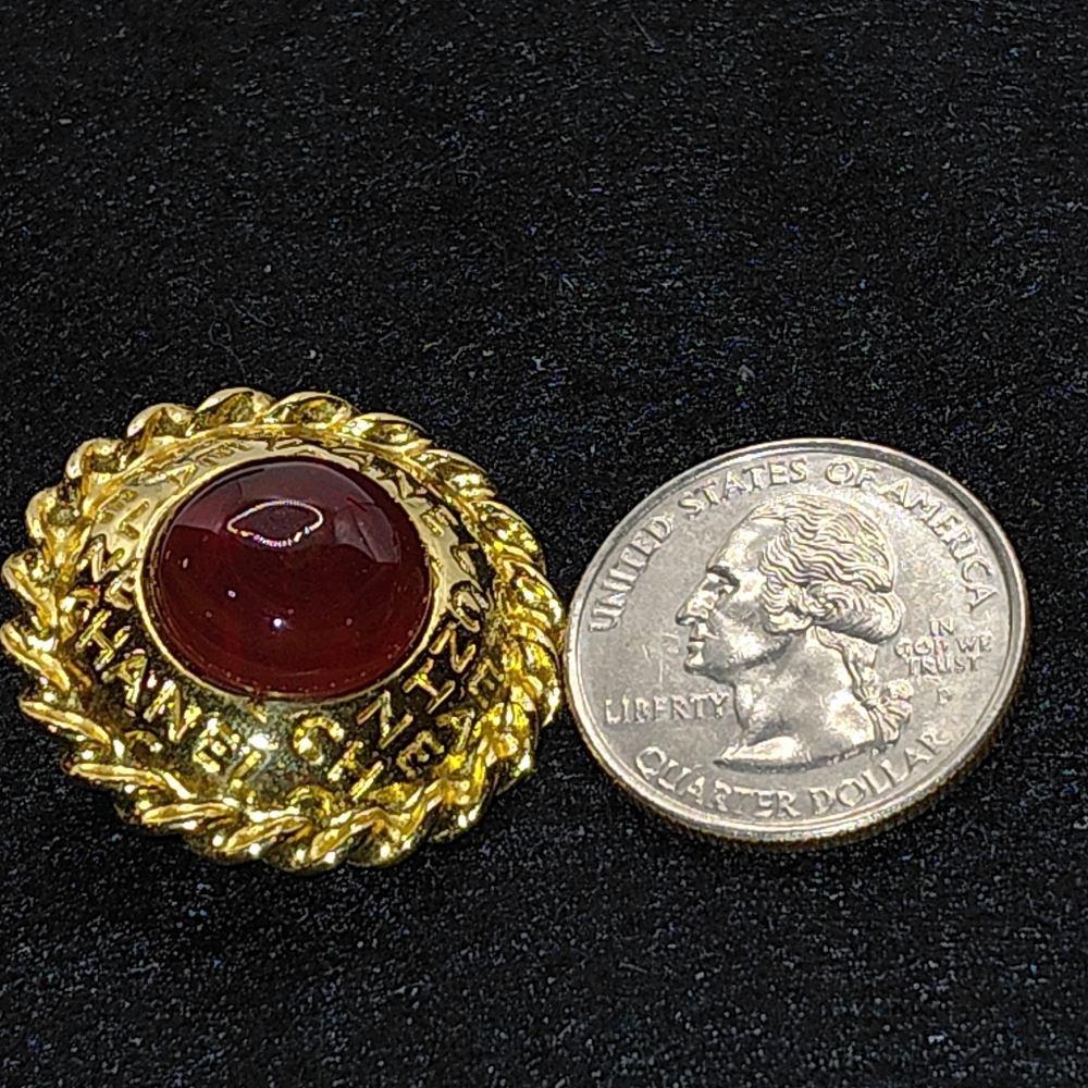 Chanel Vintage Gold plated Red Gripoix Earrings EVC! - Picture 7 of 8